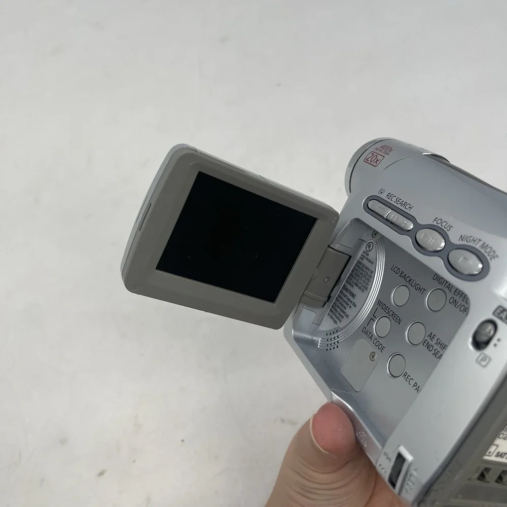 Canon ZR100 A MiniDV Tape Digital Video Camcorder Untested Dead Battery